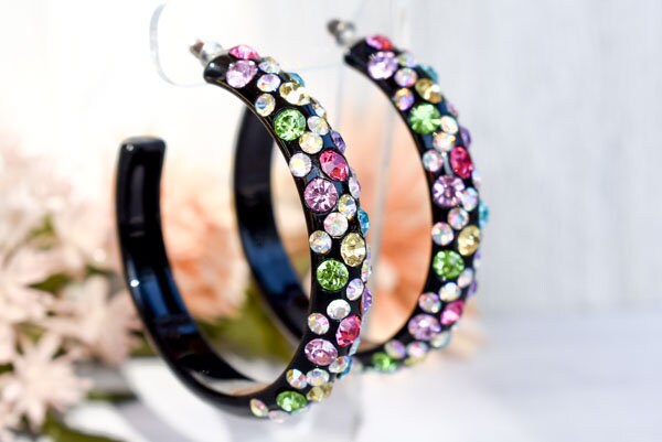 Bling Black Diagonal Pattern Statement Acrylic Lucite Light Tone Multicolor 2.5" Women's Hoop Earrings Pageant Weddings Night Out