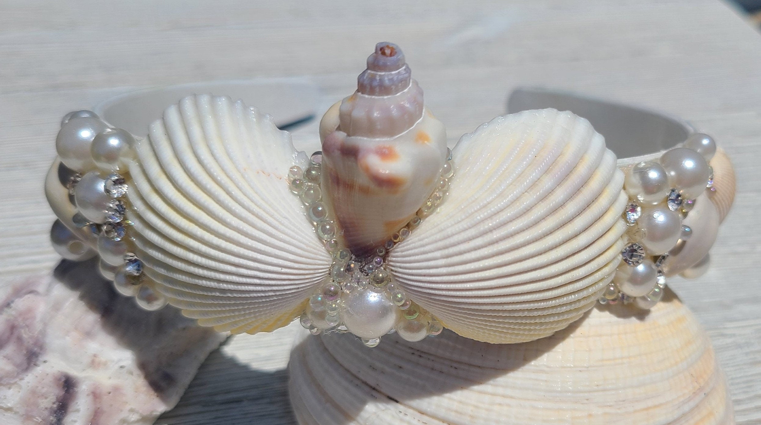 Handmade Seashell Bridal Headband: Pearl & Rhinestone Boho Wedding