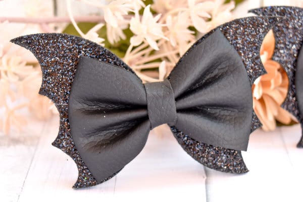 Emo Goth Punk Black Glitter Bat Wing Shape Halloween Bow Hair Barrette Set Girls Women Holiday Hair Accessory Hair Clip