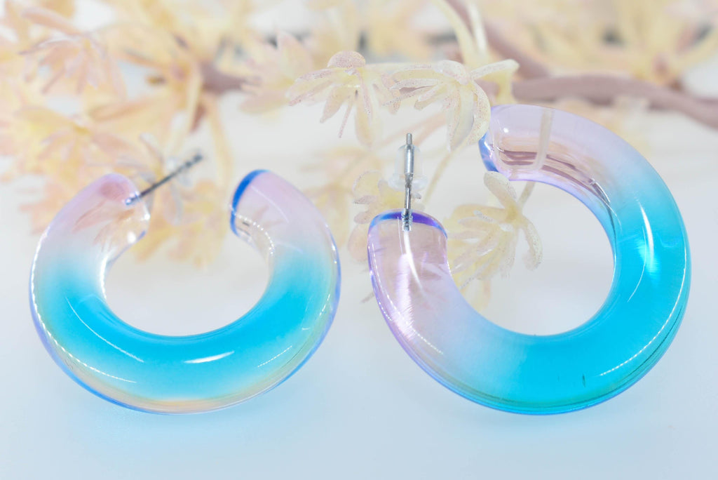 Translucent Gradient Blue Purple Retro Boho Semi Chunky Lucite Ombre Jelly 1.5" Hoop Earrings