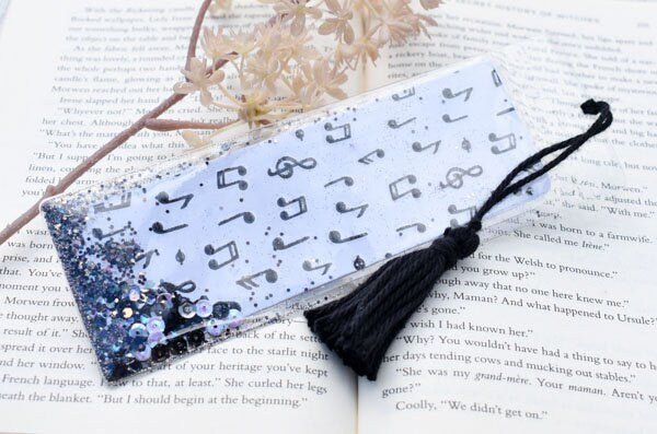 Musical Note Print Theme Glitter & Sequin Shaker Bookmark Book Lovers Stocking Stuffer Gifts Kids Music Lovers