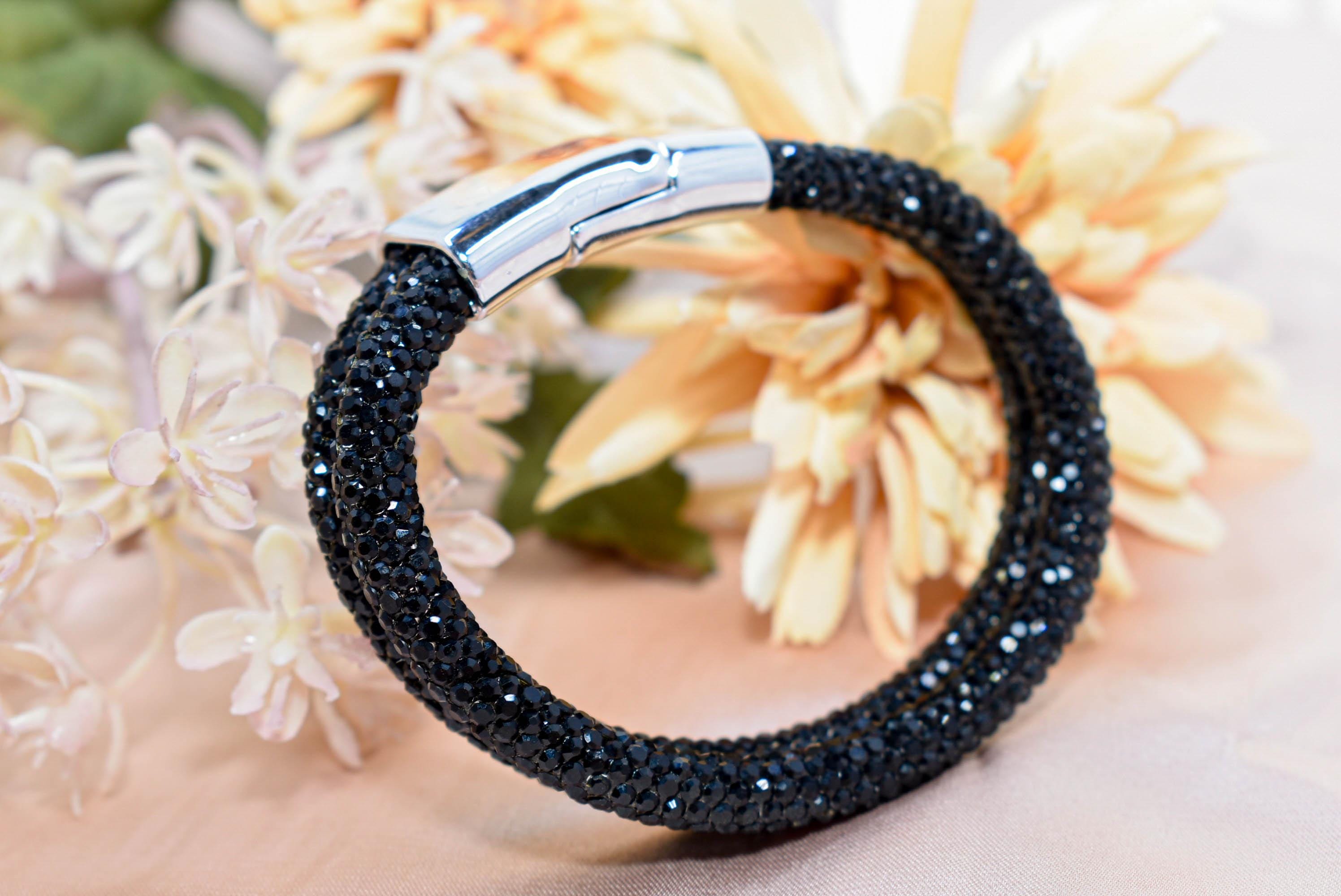 Black Color Pave Rhinestones Flexible Cuff Bangle Magnetic Bracelet Statement Bling Fashion Pageant Night Out Wedding