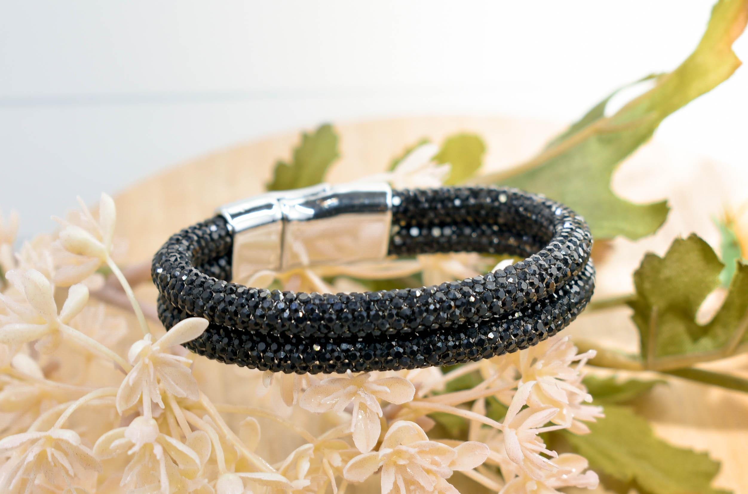 Black Color Pave Rhinestones Flexible Cuff Bangle Magnetic Bracelet Statement Bling Fashion Pageant Night Out Wedding