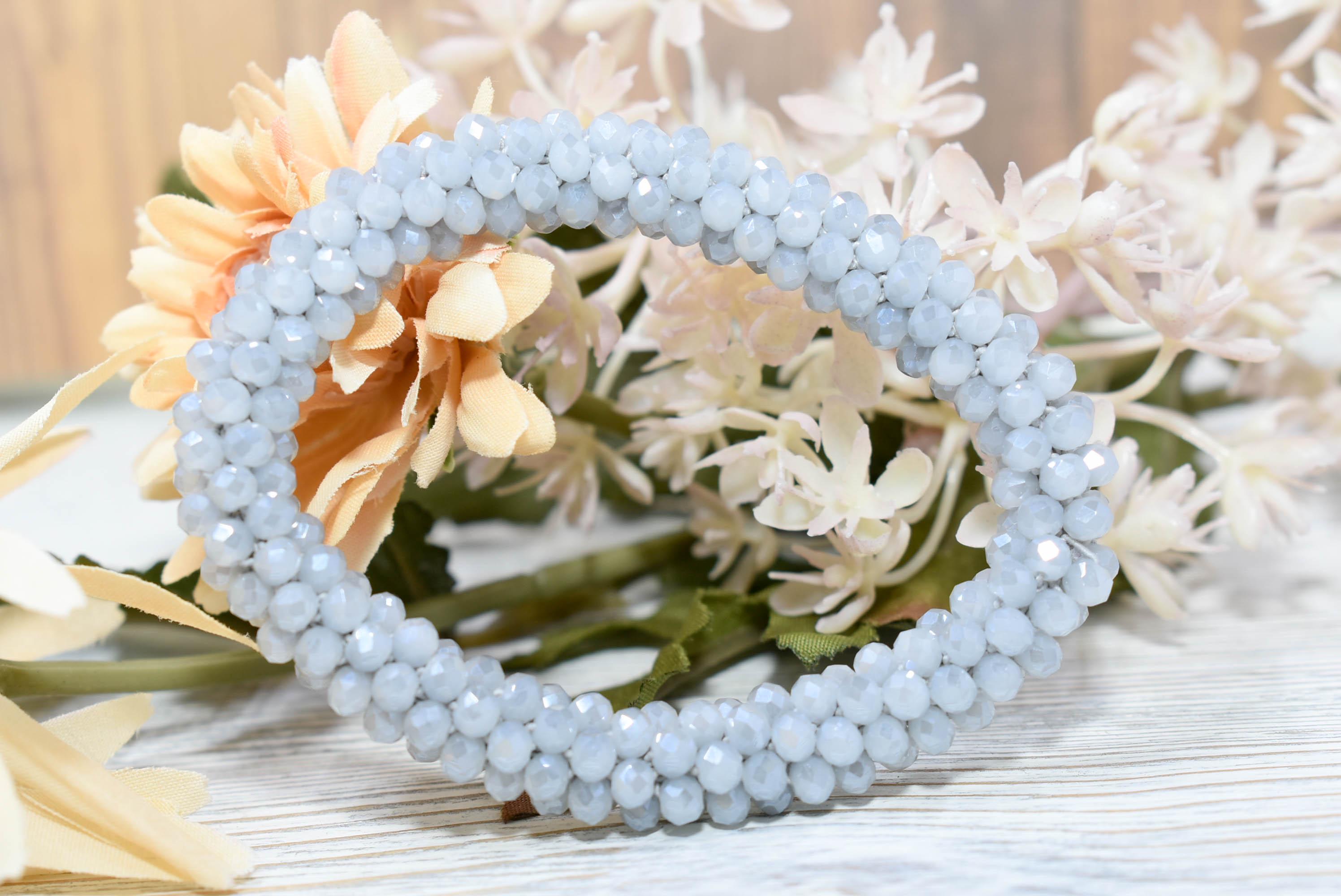 Elegant Light Gray Mini Glass Crystal Bead Cluster Stretch Bracelet