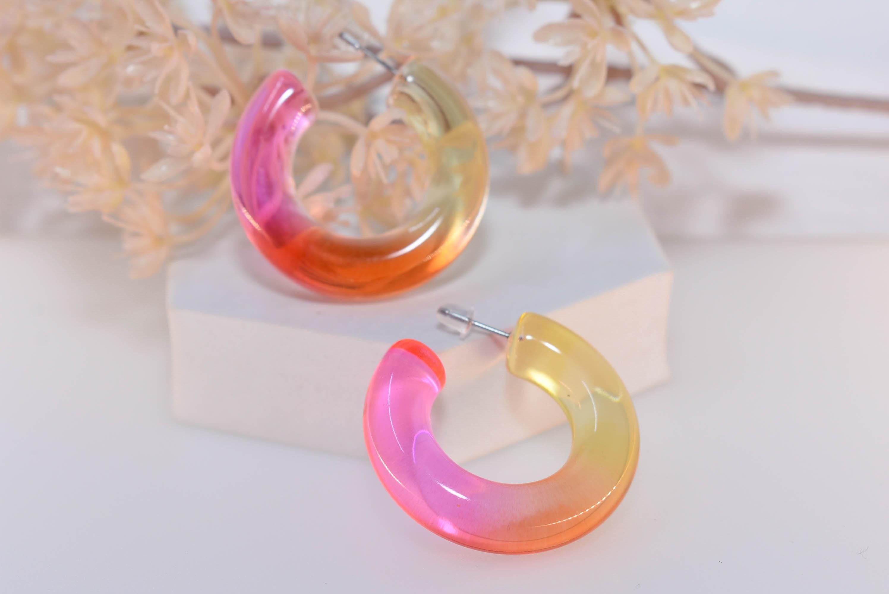 Translucent Gradient Amber Orange Pink Boho Semi Chunky Lucite Ombre Jelly 1.5" Hoop Earrings