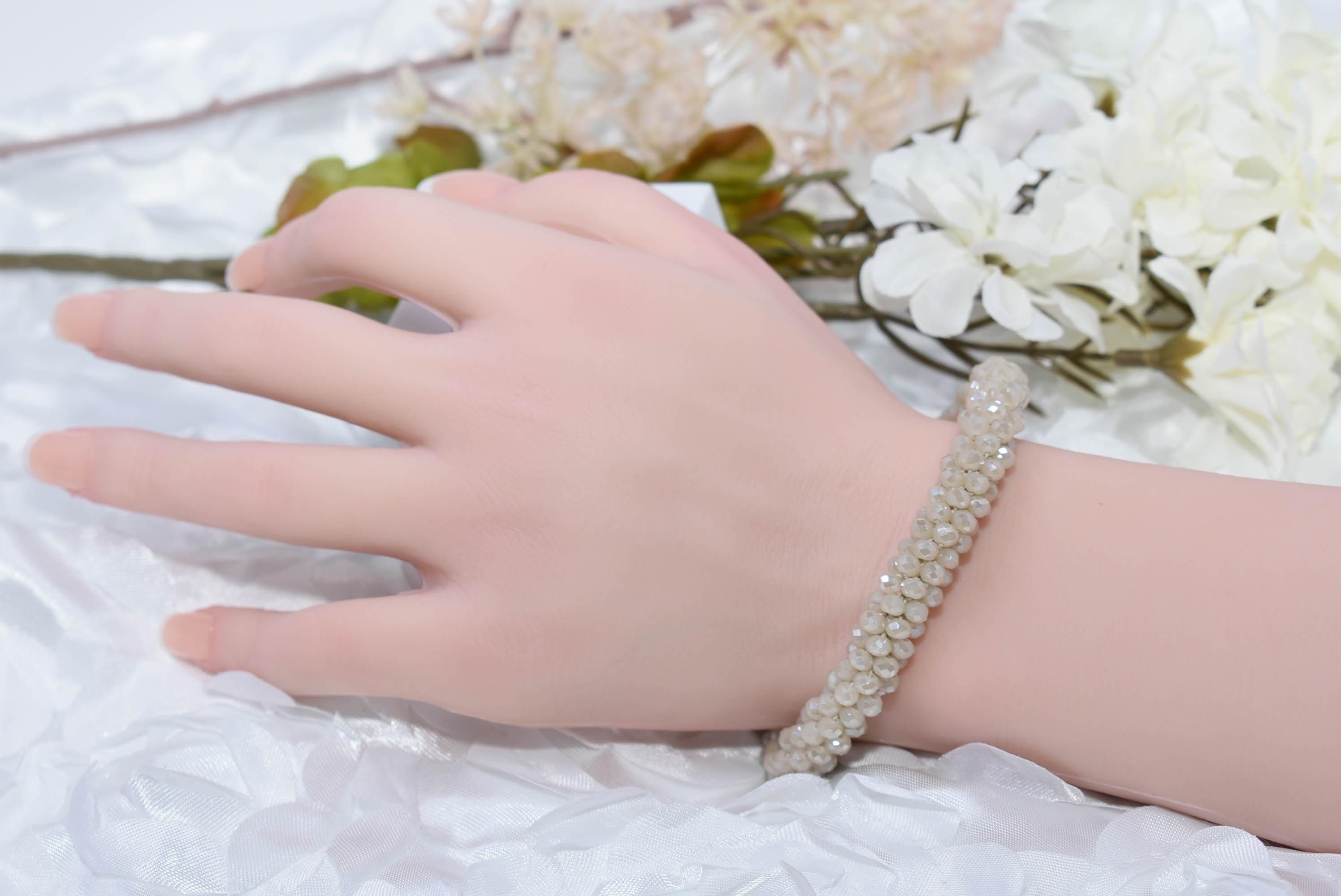 Elegant Clear Beige Mini Glass Crystal Bead Cluster Stretch Bracelet