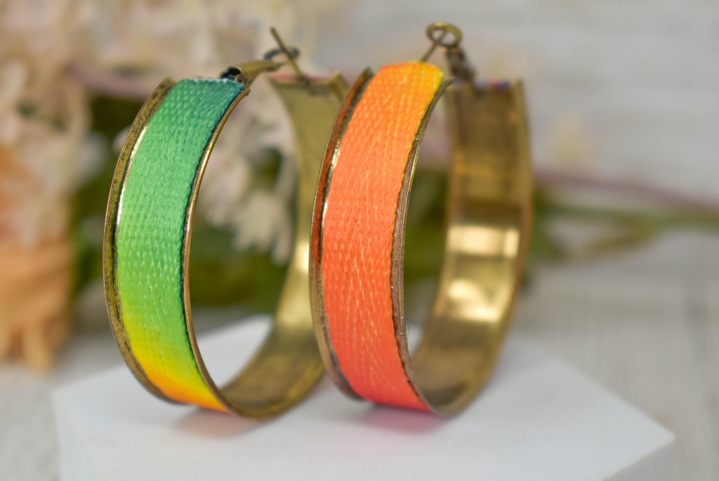 Statement Retro Ombre Gradient Multicolor Fabric Boho Antique Look Lever Back Hoop Earrings Women Gifts Costumes Bachelorette