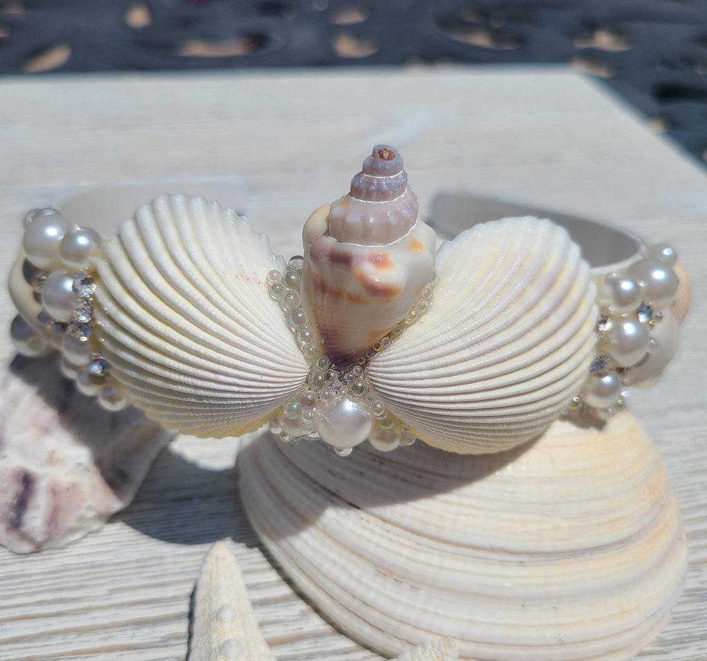 Handmade Seashell Bridal Headband: Pearl & Rhinestone Boho Wedding