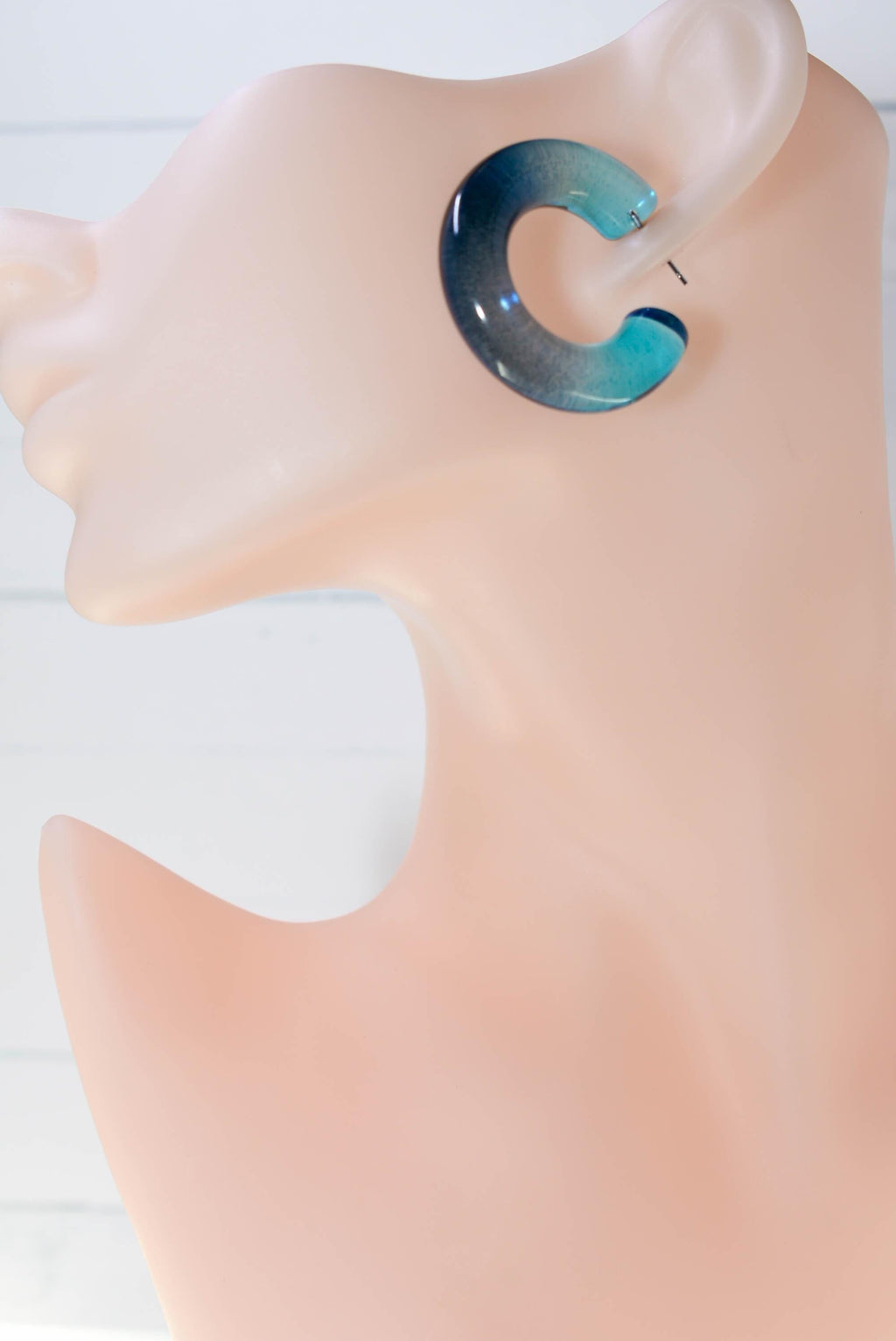 Translucent Gradient Blue Aqua Retro Boho Semi Chunky Lucite Ombre Jelly 1.5" Hoop Earrings