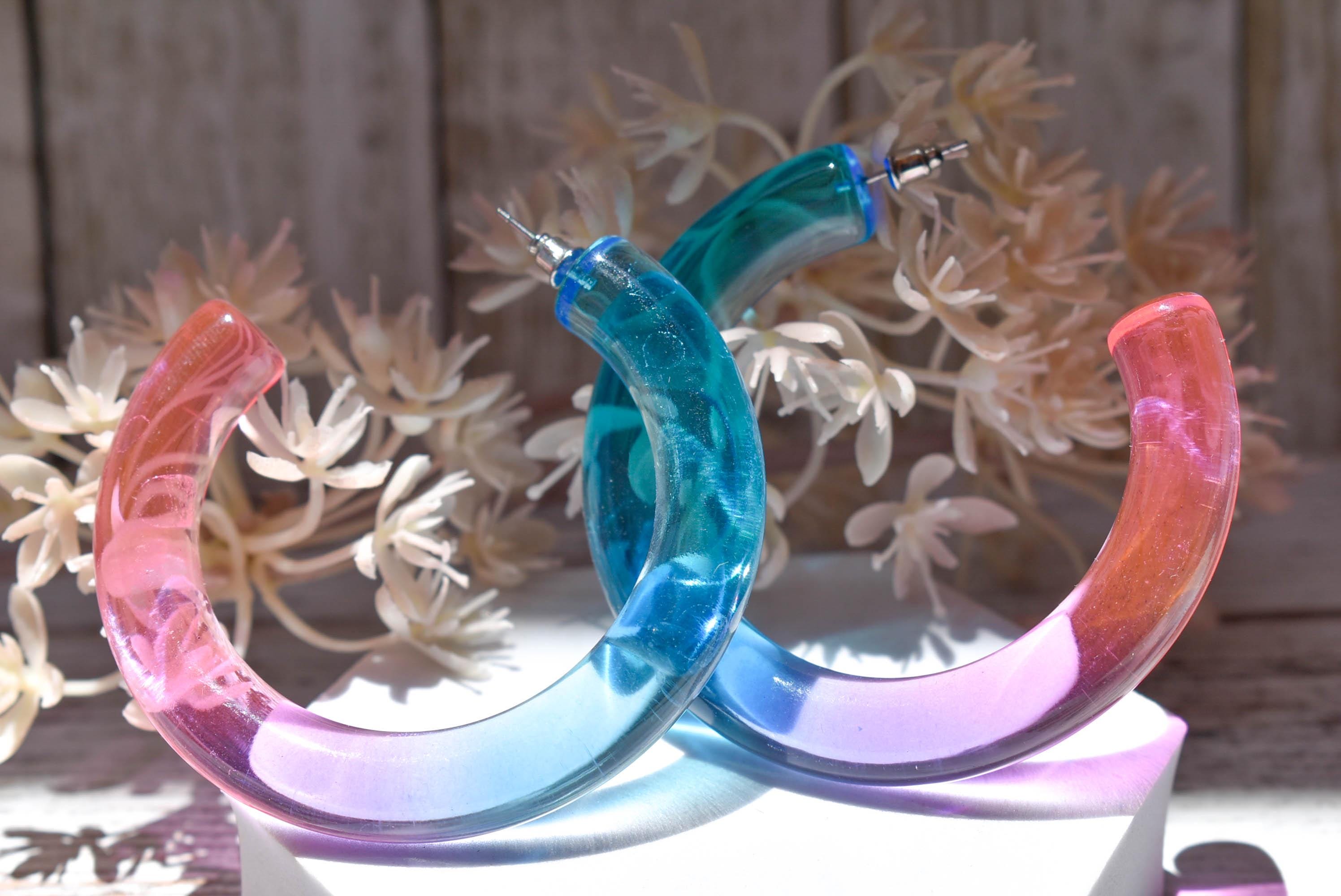 Translucent Gradient Blue Purple Pink Retro Boho Statement Chunky Lucite Ombre Hoop Earrings Fun Earrings Costume Accessories Womens Hoops
