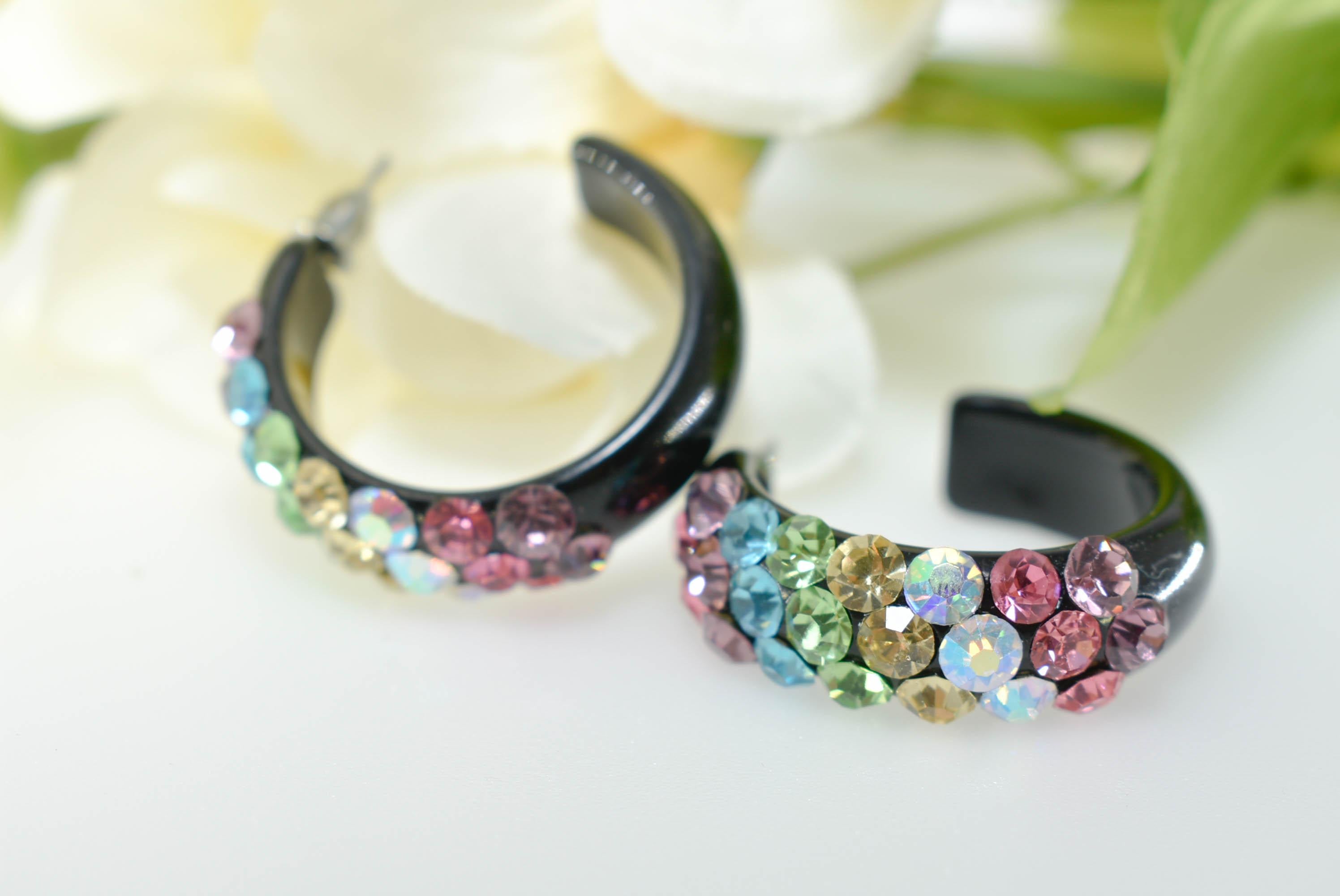 Black Diagonal Pattern Bling Lucite Light Multicolor Rhinestones 1.25" Hoop Earrings Pageant Weddings Night Out