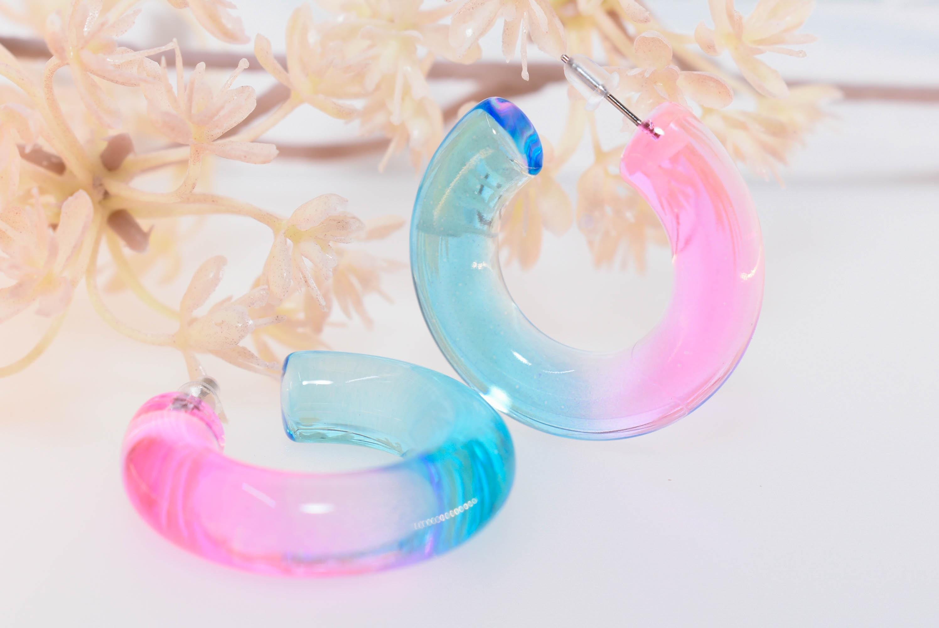 Translucent Gradient Pink Blue Retro Boho Semi Chunky Lucite Ombre Jelly 1.5" Hoop Earrings
