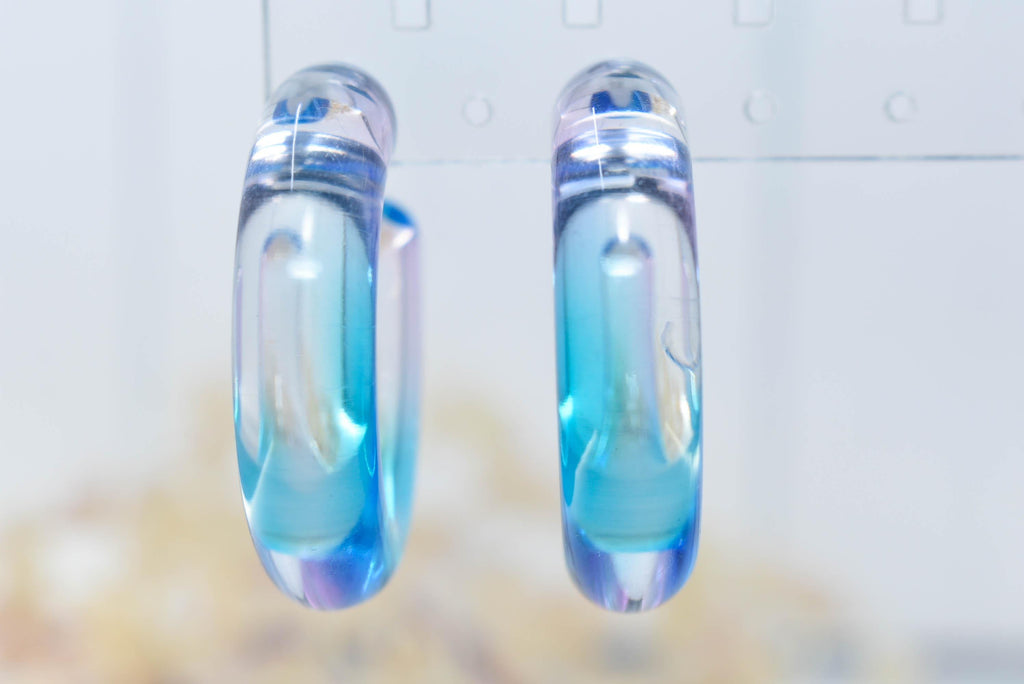 Translucent Gradient Blue Purple Retro Boho Semi Chunky Lucite Ombre Jelly 1.5" Hoop Earrings