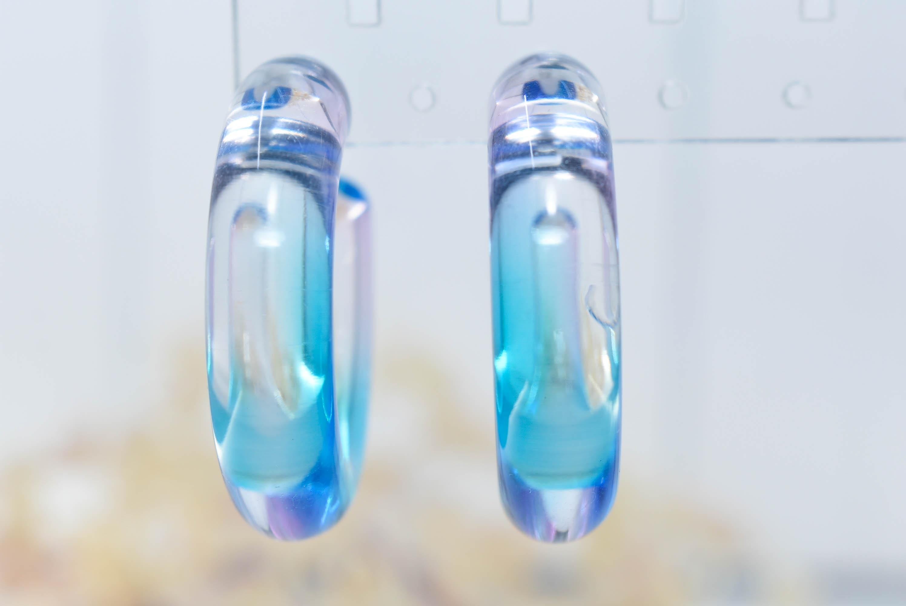 Translucent Gradient Blue Purple Retro Boho Semi Chunky Lucite Ombre Jelly 1.5" Hoop Earrings