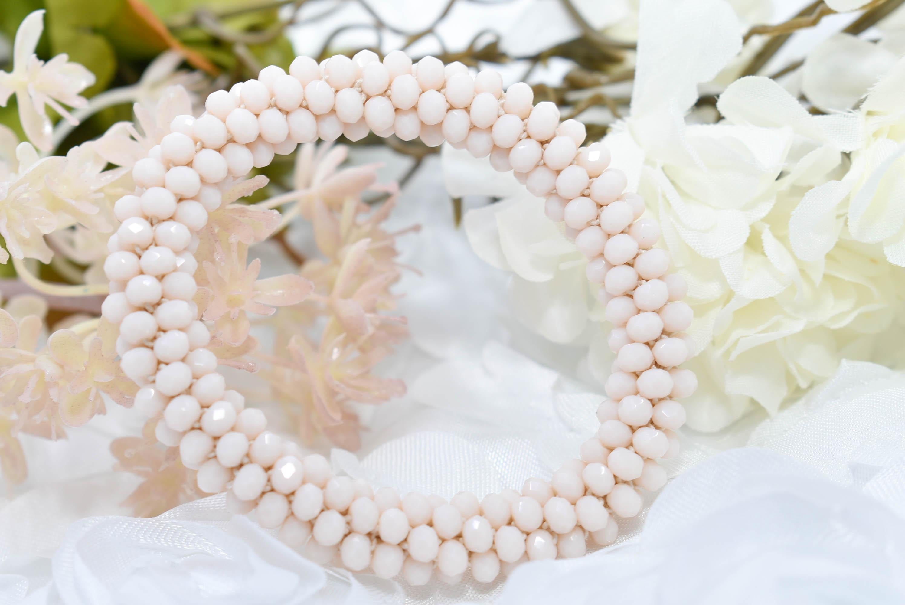 Elegant Ivory Cream Mini Glass Crystal Bead Cluster Stretch Bracelet