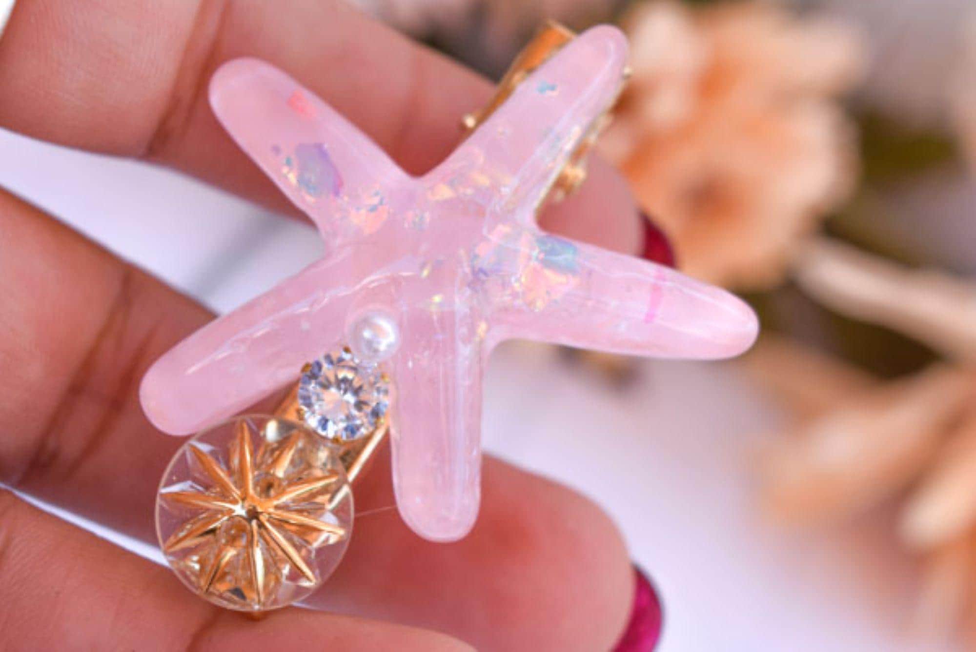 Small Pink Iridescent Flakes Resin Starfish & Rhinestone Gold Color Metal Girls Women Cute Barrette Hair Clip Hair Accessory