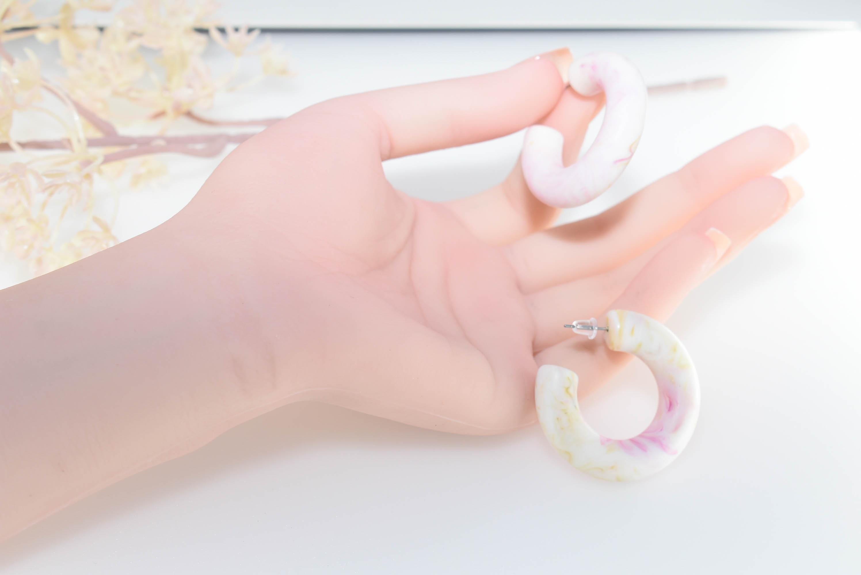 White Marbled Color Bohemian Retro Lightweight Lucite 1.5" Semi Chunky Hoop Earrings Womans Gift Dress Night Out