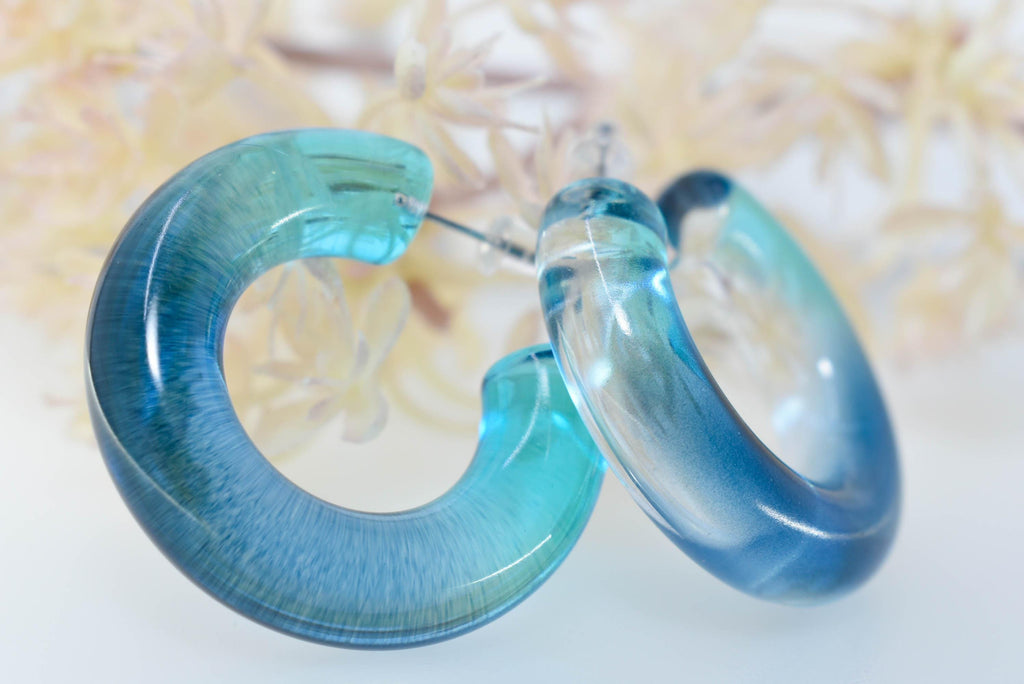 Translucent Gradient Blue Aqua Retro Boho Semi Chunky Lucite Ombre Jelly 1.5" Hoop Earrings