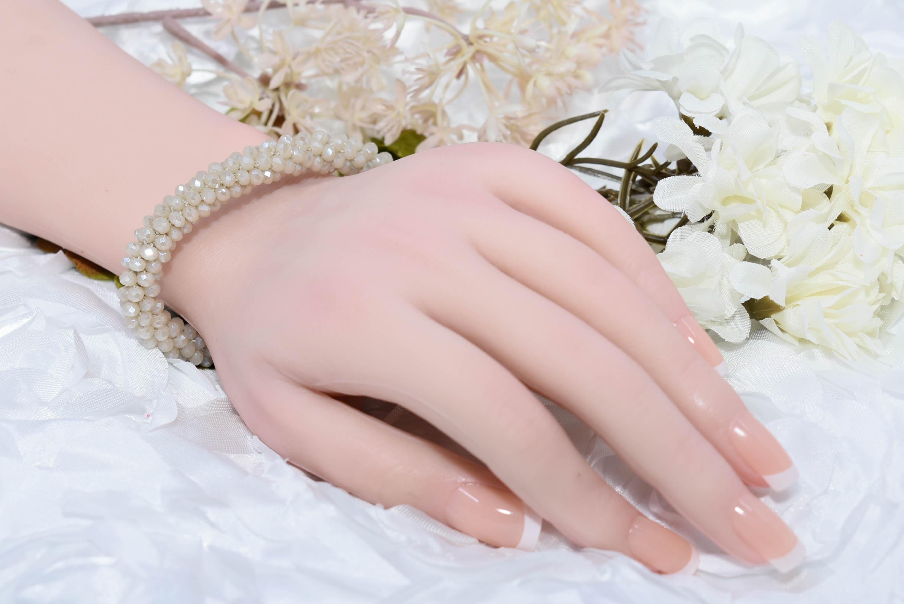 Elegant Clear Beige Mini Glass Crystal Bead Cluster Stretch Bracelet