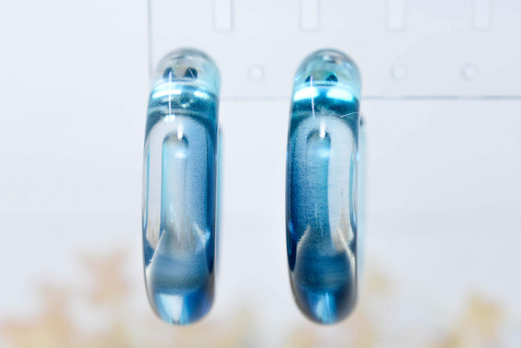 Translucent Gradient Blue Aqua Retro Boho Semi Chunky Lucite Ombre Jelly 1.5" Hoop Earrings