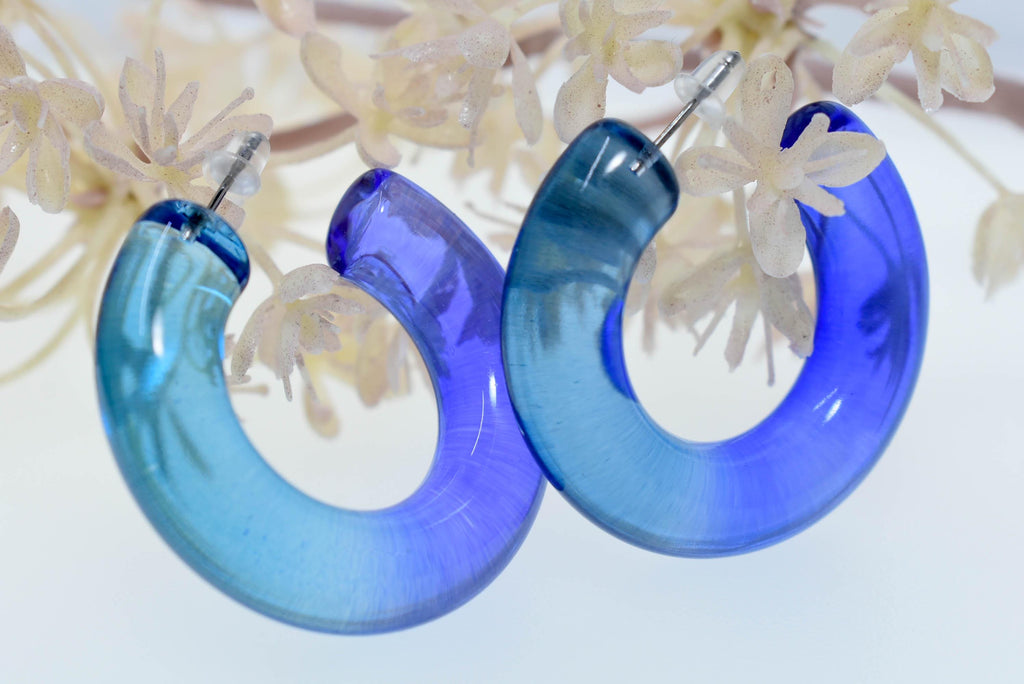 Translucent Gradient Blue Retro Boho Semi Chunky Lucite Ombre Jelly 1.5" Hoop Earrings