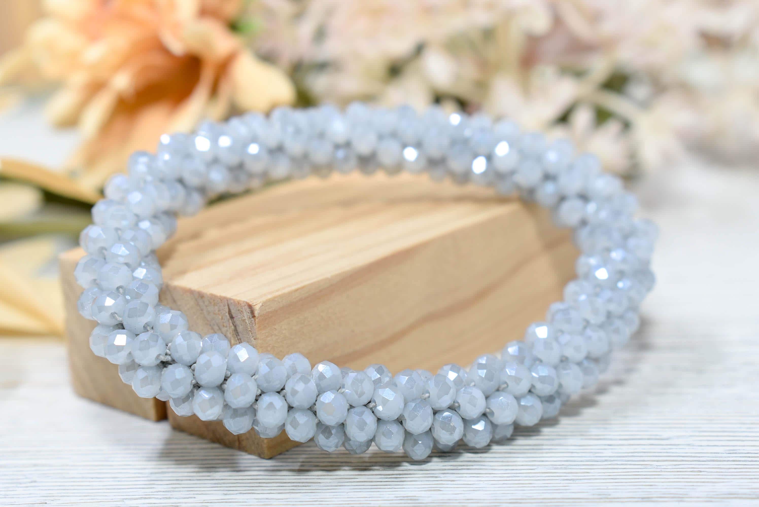 Elegant Light Gray Mini Glass Crystal Bead Cluster Stretch Bracelet